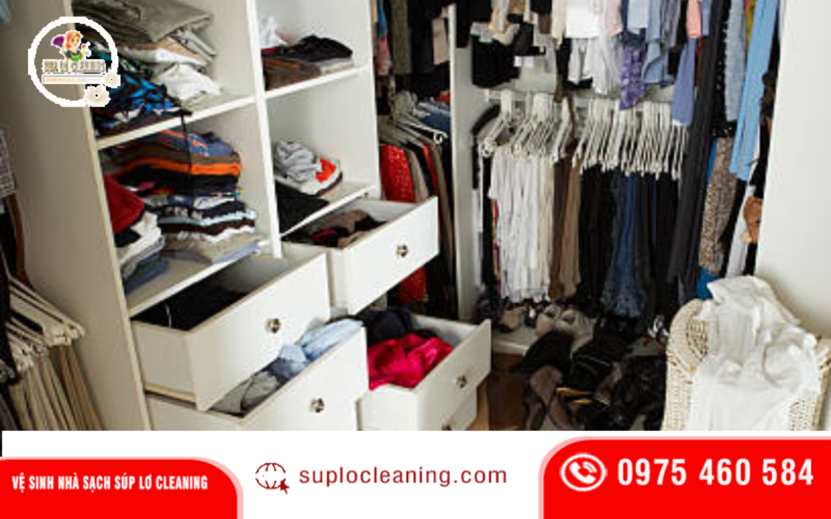 Tủ quần áo lộn xộn – Vấn đề nhiều gia đình tại phường Cầu Giấy gặp phải