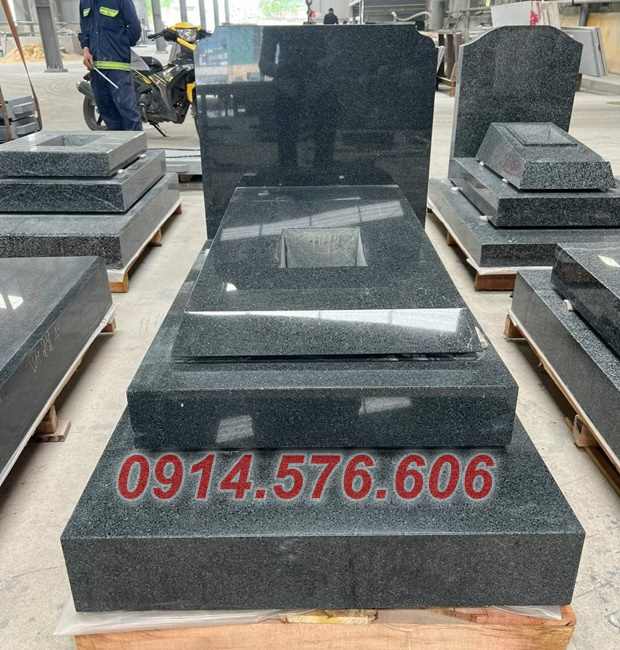 40+ mộ đá xanh rêu địa táng bán hà nội.jpg
