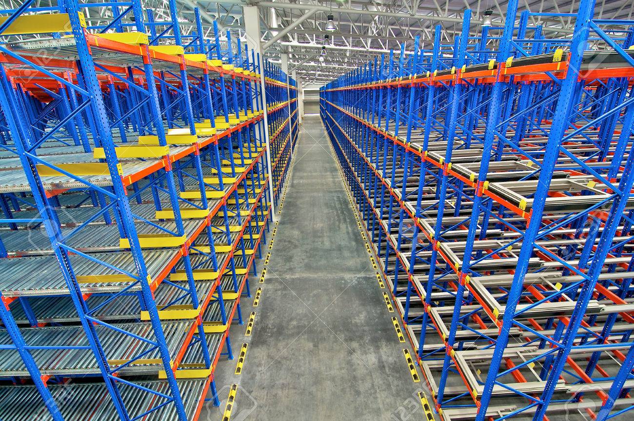 66968156-warehouse-shelving-storage-metal-pallet-racking-system.jpg