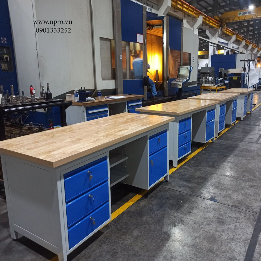 Bàn thao tác KT W1800xD750xH800mm (.jpg