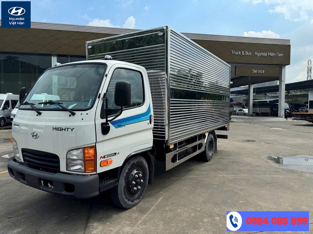 ban-xe-1-9-tan-hyundai-n500l-thung-kin.jpg