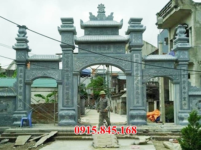 cổng đá tam quan.jpg