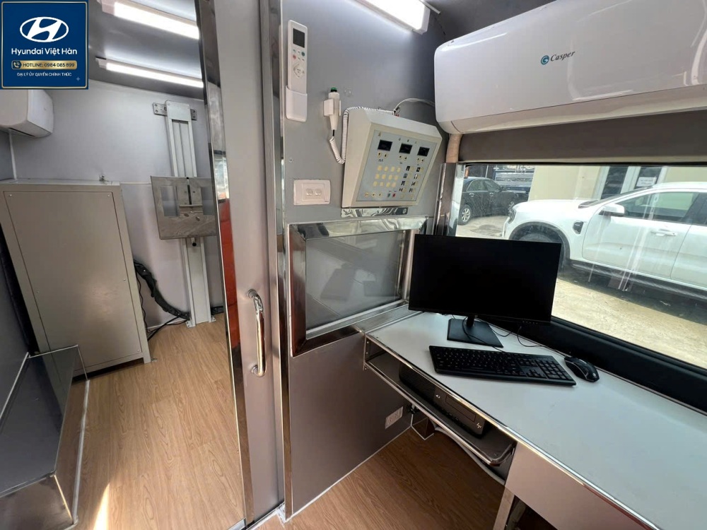 cac-thiet-bi-tren-xe-16-cho-chup-x-quang-luu-dong.jpg