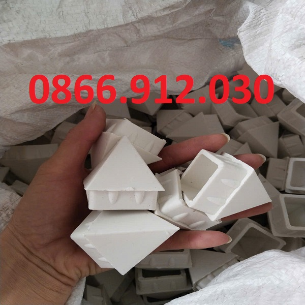 Chông hàng rào vuông 40x40mm.jpg