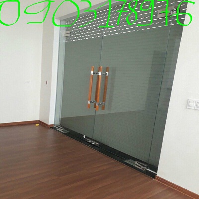 cửa kính bản lề sàn giá rẻ.jpg