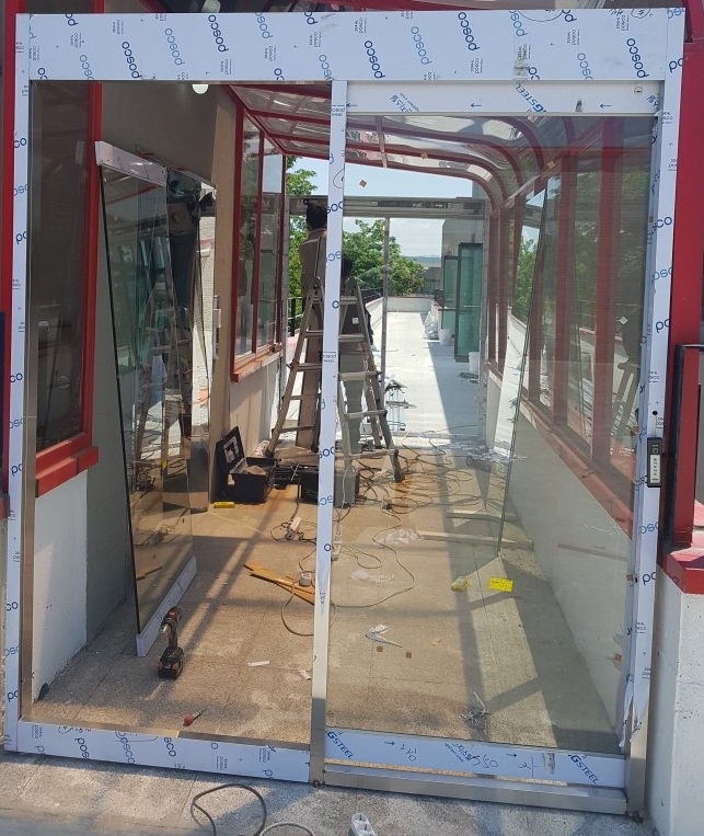 Cửa trượt tự động đẹp 002egert.jpg