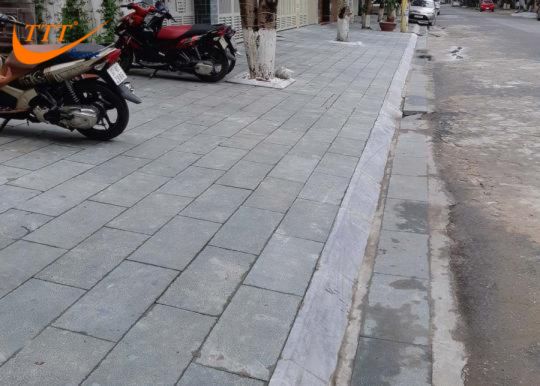 đá lát vỉa hè.jpg