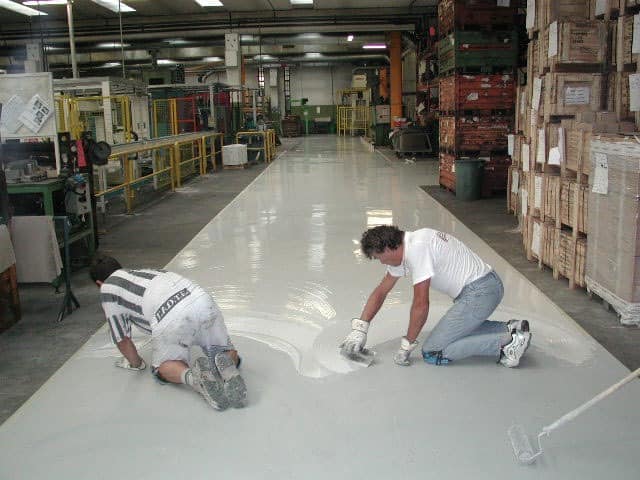 epoxy-resin-floors-for-the-industry-2-selbstnivellierende-fussboden.jpg