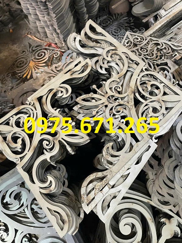 hoa-van-goc-cnc-mai-kinh.jpg