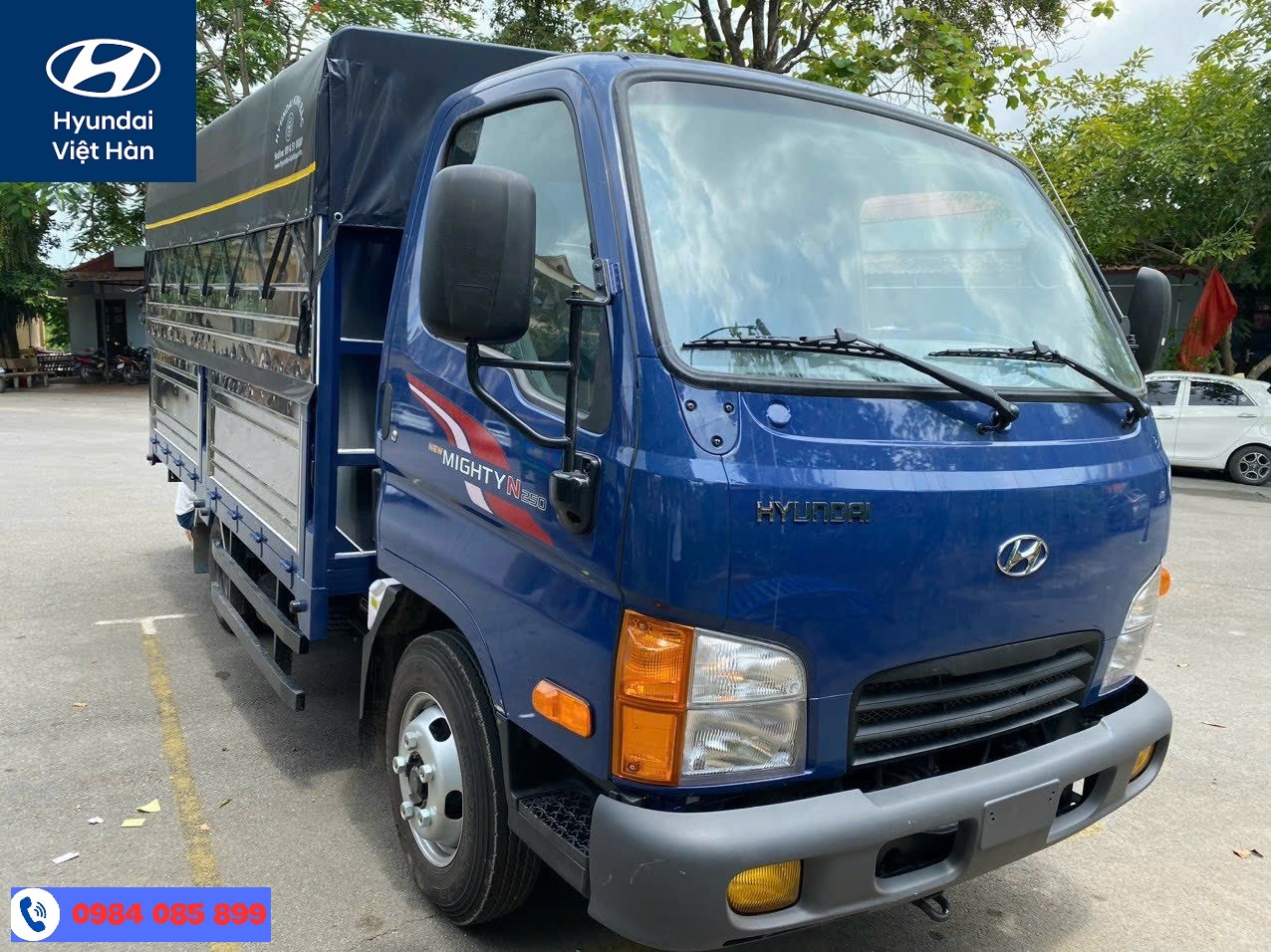 hyundai-n250-thung-mui-bat.jpg
