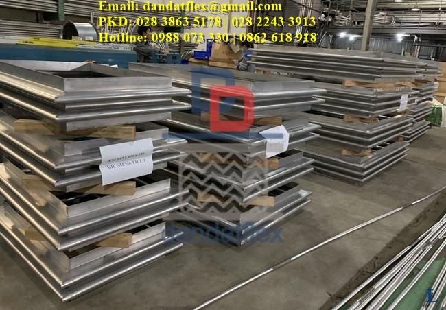 khop-co-gian-HCN.jpg khop-co-gian-HCN.jpg