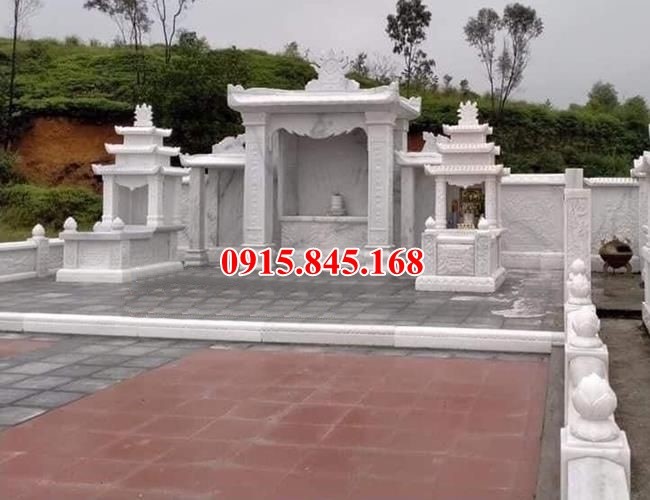 khu lăng mộ đá đẹp.jpg