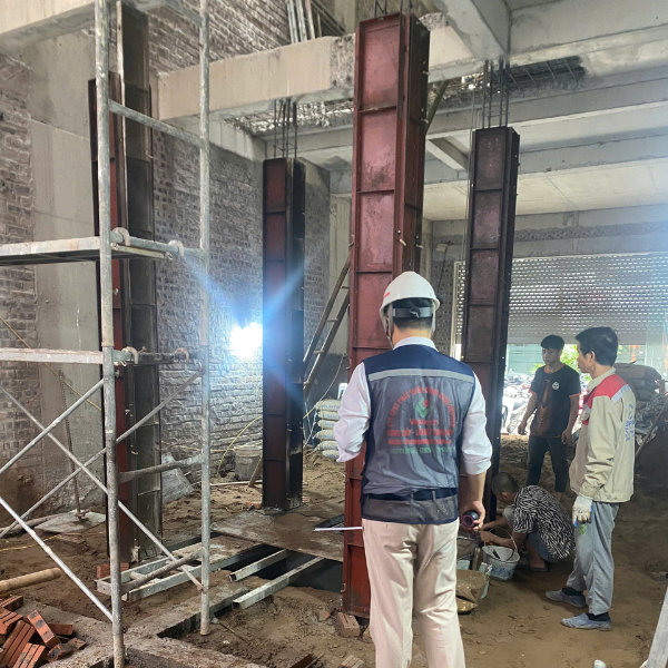 kich-thuoc-thang-may-kinh-300kg.png