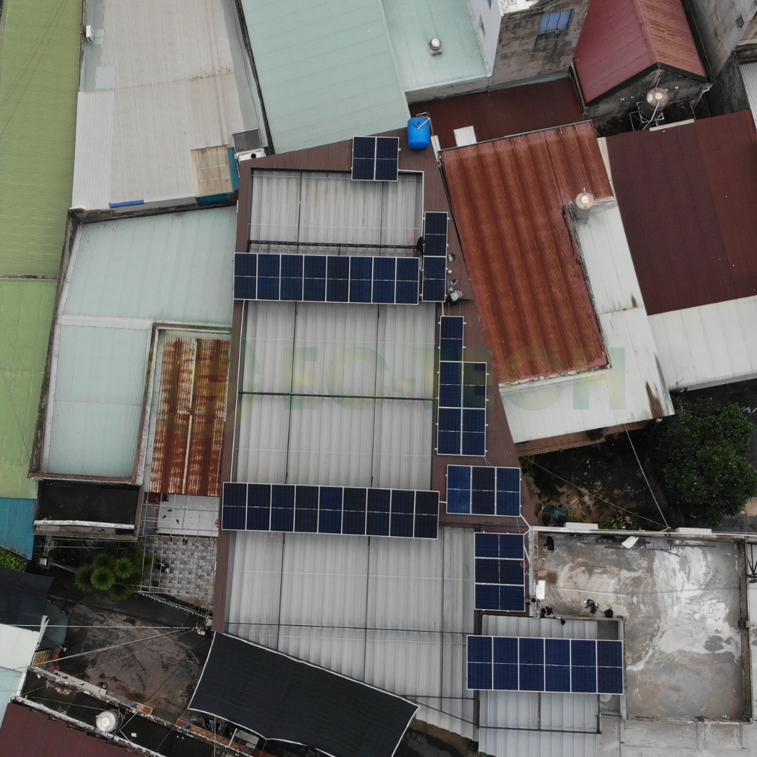 lap-dat-he-thong-dien-nang-luong-troi-20kW-tai-trang-bom-dong-nai-ectech-vn (3).png