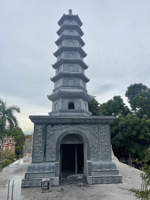 Mộ Tháp Đá Đẹp (32).jpg