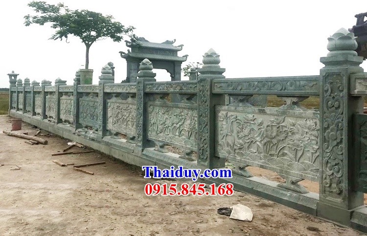 Mau-lan-can-tuong-rao-da-da-xanh-reu-khu-nghia-trang-lang-mo.jpg