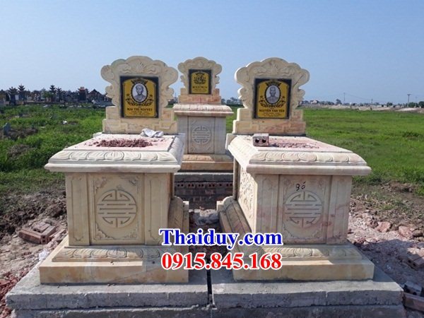 Mộ đá tam cấp bằng đá vàng tự nhiên.jpg