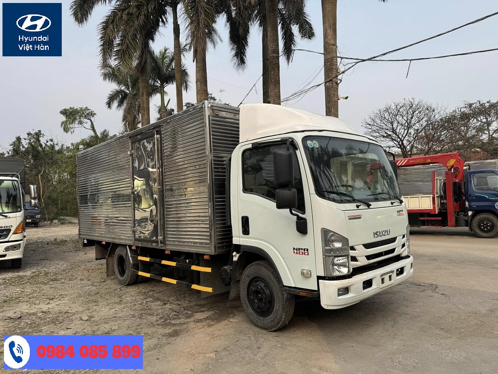mua-ban-xe-tai-isuzu-cu-o-ha-noi.jpg