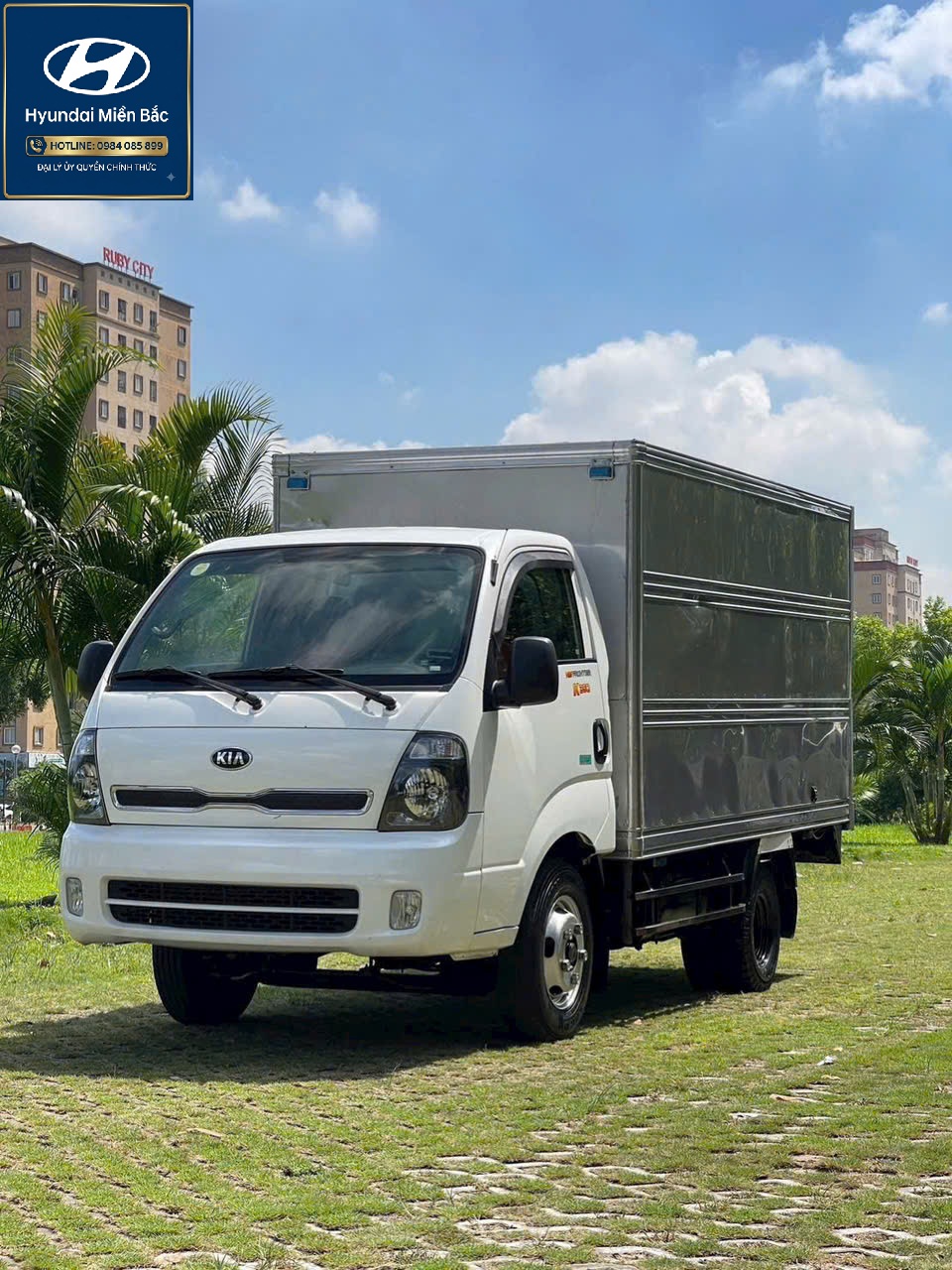 mua-ban-xe-tai-kia-k250-k250l-k250m-cu.jpg