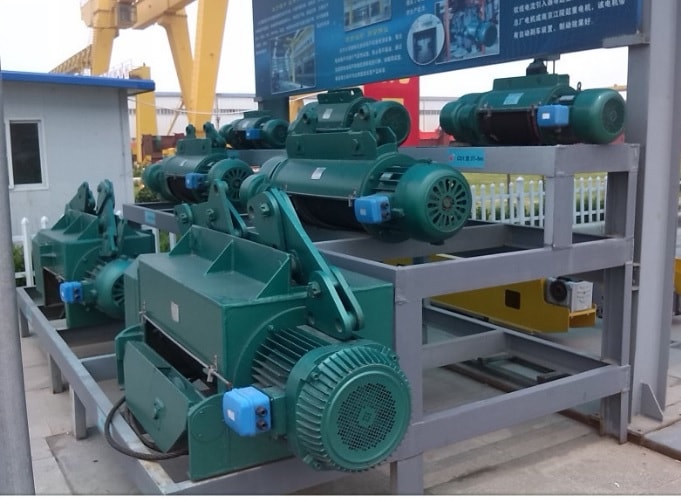pa lăng cáp điện trung quốc 1 tấn.jpg