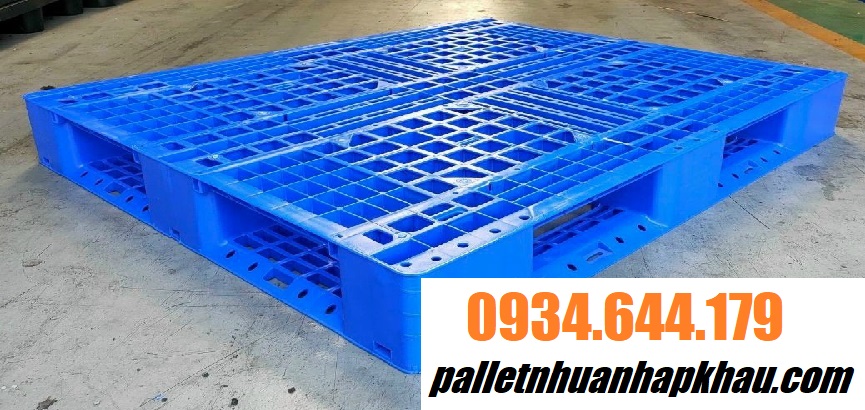 pallet nhựa dùng xuất khẩu.jpg