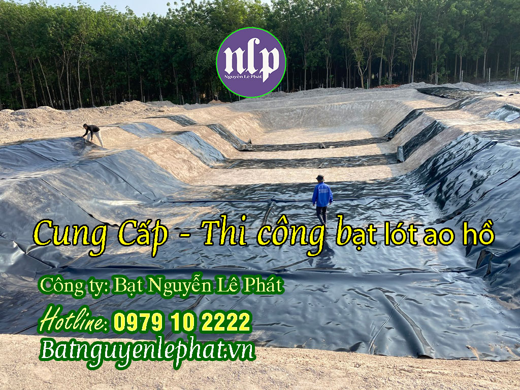 thi-cong-han-bat-lot-ao-ho-hdpe.jpg