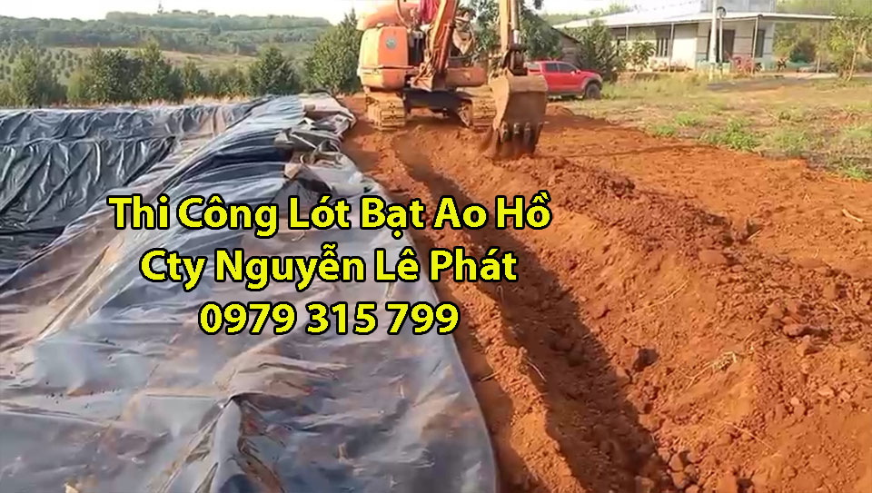 thi-cong-lot-bat-ao-ho-hdpe.jpg