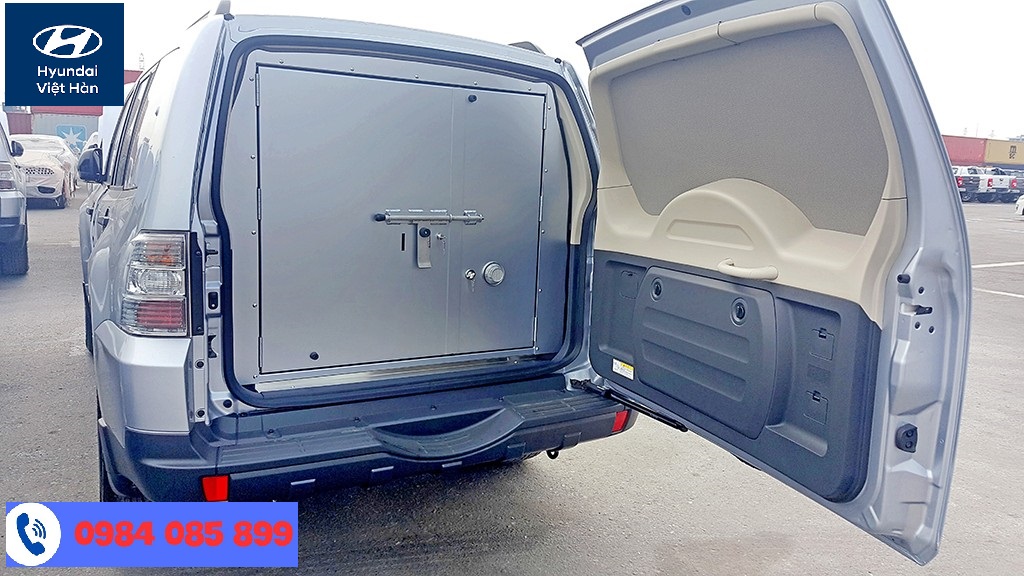 xe-cho-tien-mitsubishi-pajero.jpg