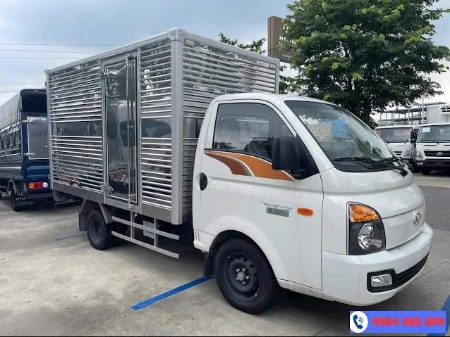 xe-tai-h150-thung-kin-inox.PNG