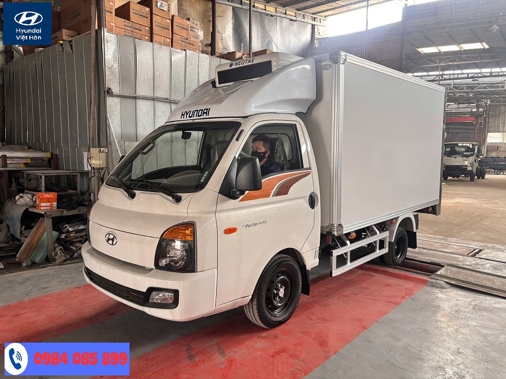 xe-tai-hyundai-h150-thung-dong-lanh-dai-thien-phuoc.jpg