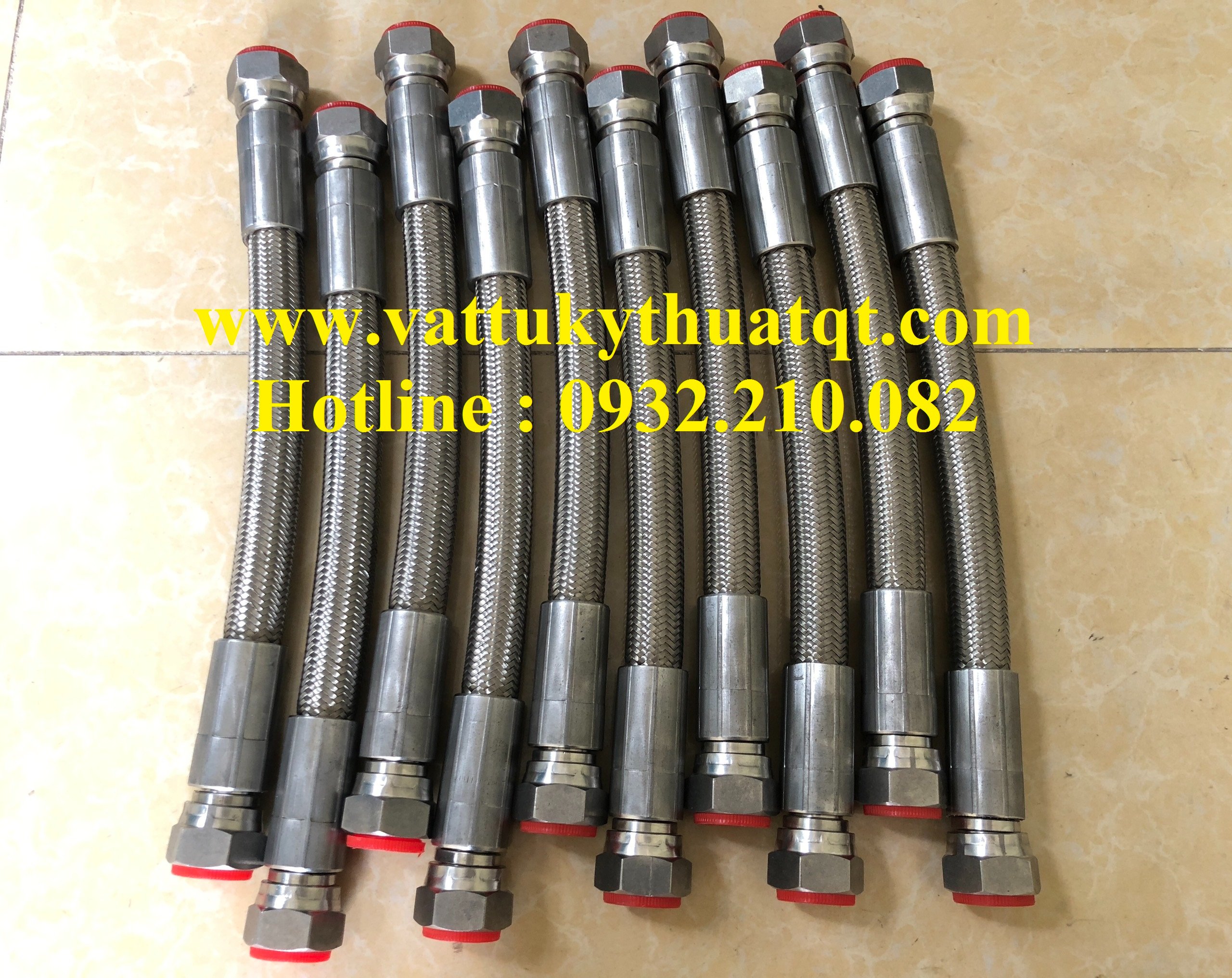 z4255352494411_fadeee6f0cb9f328055658f2a2a9dd89.jpg