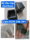 Bịt_đầu_nhựa_vuông 25x25mm.jpg