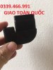 chụp chân ngang bàn ghế.jpg